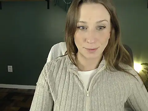 Snapshot of callmedemme chatting on 05-13-26, 05:21 callmedemme online show from 05-13-26, 05:21