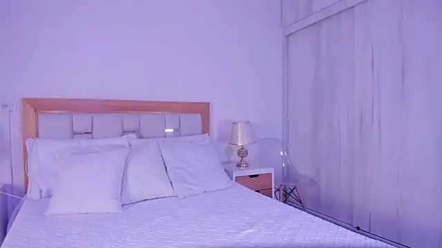 mia hank online show from 02-27-26, 11:43