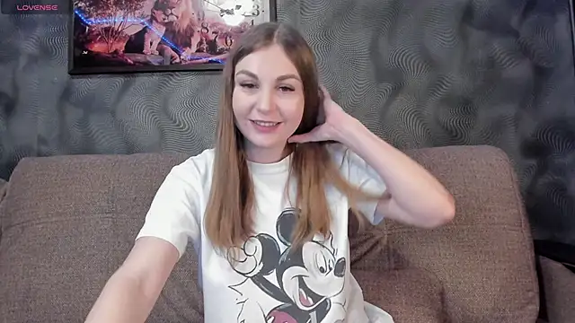 CassieMils online show from 02-11-25, 11:21