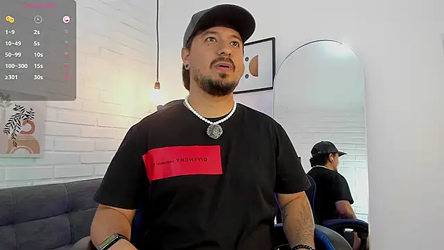 DaviidEvans  online show from 12-22-25, 01:02