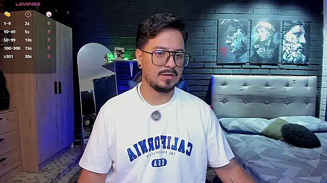 DaviidEvans  online show from 06-23-26, 03:10