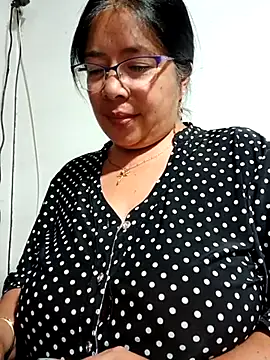   valentina18 online show from 03-04-25, 11:43