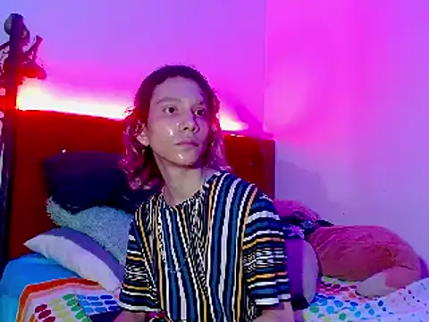 LAICK 01 online show from 12-27-24, 01:53