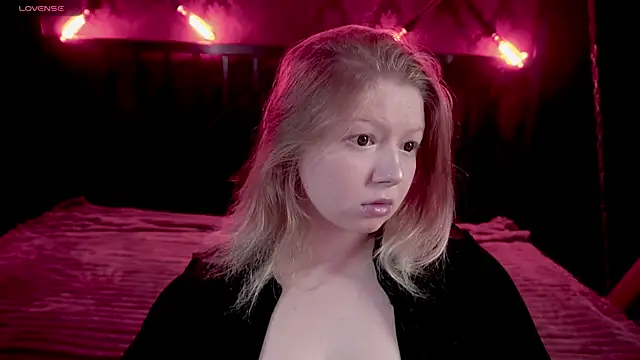 Tinker Belll online show from 10-18-25, 07:14