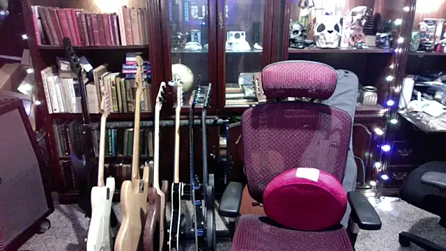 BeardedBear999 online show from 09-16-25, 02:51