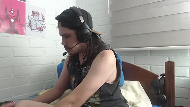 Snapshot of hung_weeb chatting on 02-13-25, 05:48 hung weeb online show from 02-13-25, 05:48