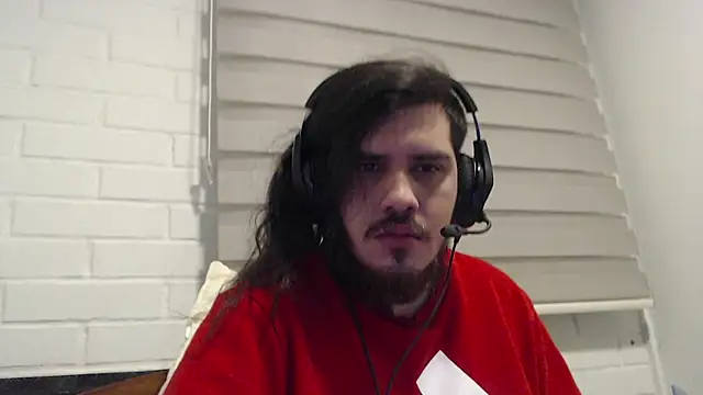 Snapshot of hung_weeb chatting on 09-20-25, 03:18 hung weeb online show from 09-20-25, 03:18