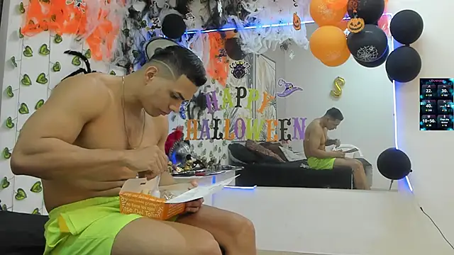 ChoreyTaiylor online show from 10-18-25, 03:13