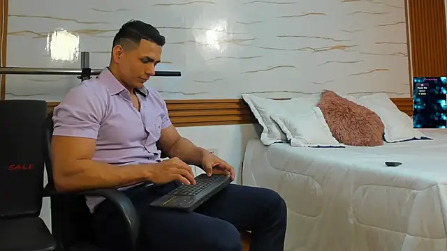 ChoreyTaiylor online show from 11-30-25, 04:11