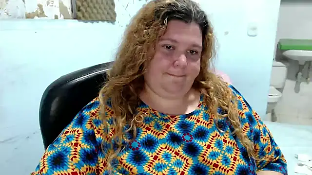 Snapshot of squirt322bbw chatting on 06-12-26, 06:40 squirt322bbw online show from 06-12-26, 06:40