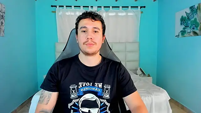 Snapshot of juan__jimenez chatting on 05-14-26, 03:52 juan jimenez online show from 05-14-26, 03:52
