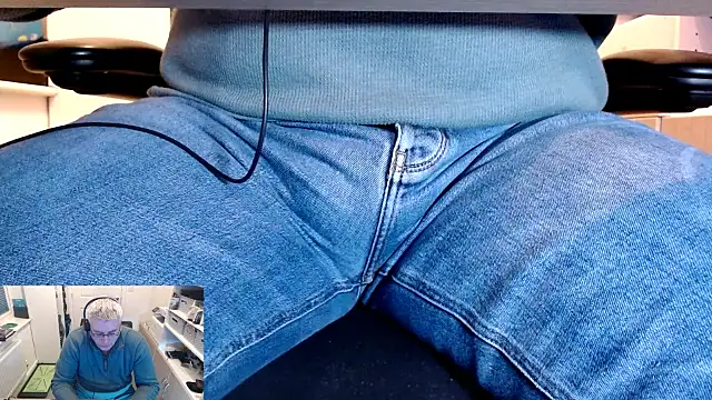 Snapshot of RicRockhard chatting on 02-03-26, 09:09 RicRockhard online show from 02-03-26, 09:09