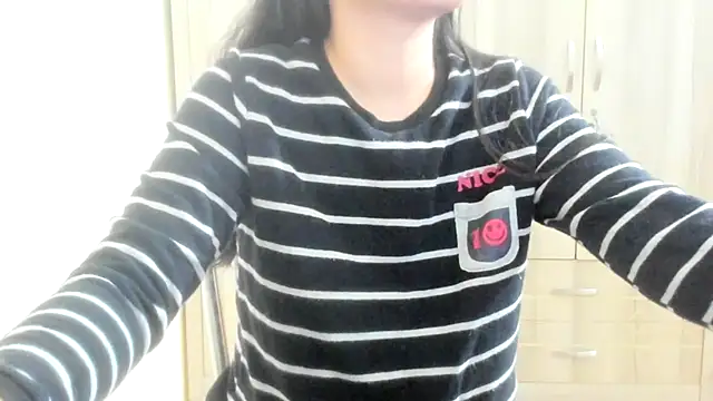 Snapshot of Beauty_Asian_Tina chatting on 03-11-25, 07:48 Beauty Asian Tina online show from 03-11-25, 07:48