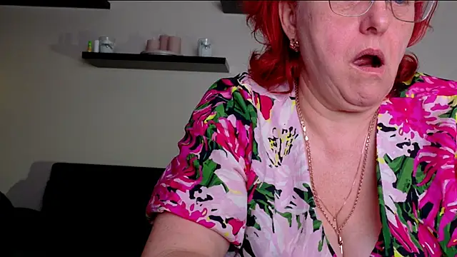 JoannaAndNeighbour online show from 06-16-26, 07:00