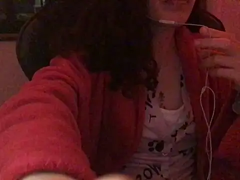 Snapshot of YumieCp chatting on 02-27-25, 11:10 YumieCp online show from 02-27-25, 11:10