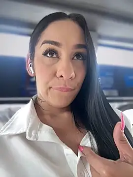   IRIS   online show from 03-03-26, 06:14