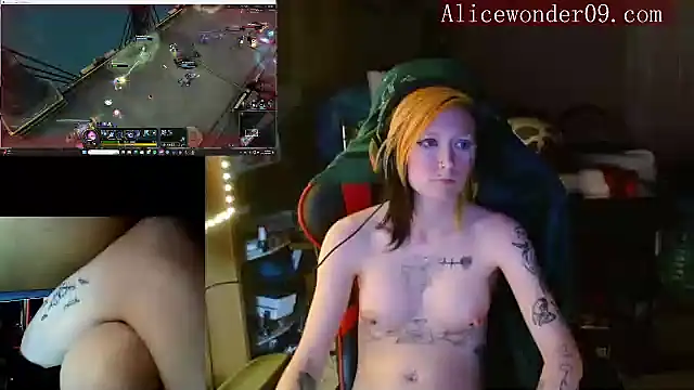 alicewonder09 online show from 12-21-24, 07:45