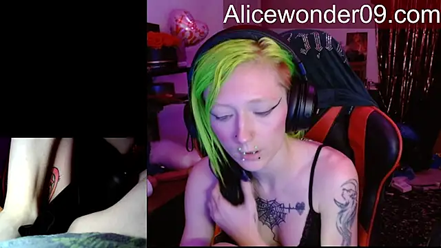 alicewonder09 online show from 03-09-26, 04:27