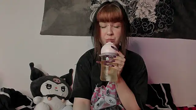 t0riayun0 online show from 12-14-24, 12:11