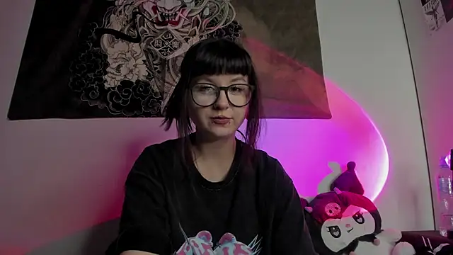 t0riayun0 online show from 01-16-25, 10:23