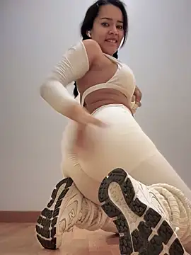 MistressBelleNoire online show from 02-02-25, 08:08