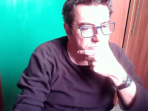 FernandoReuterG online show from 10-13-25, 02:50