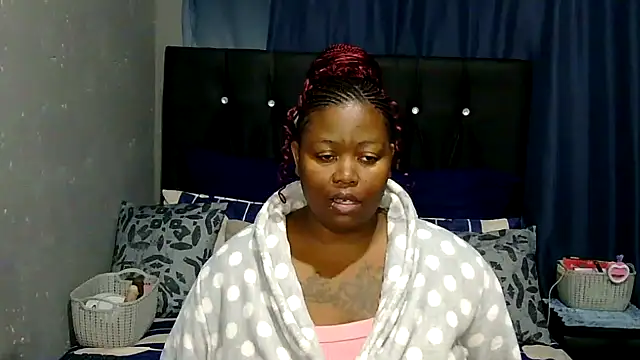 Snapshot of caramelbooty69 chatting on 05-15-26, 01:12 caramelbooty69 online show from 05-15-26, 01:12