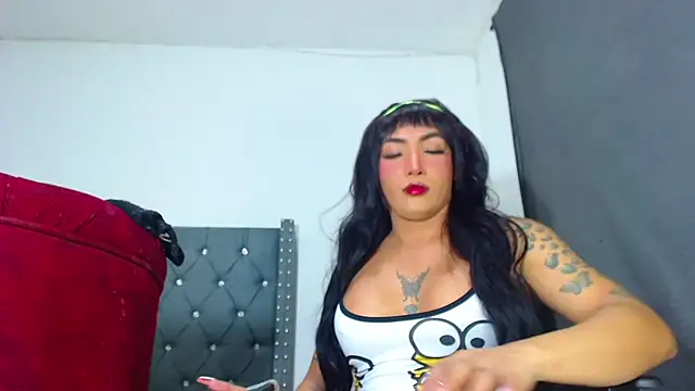 Snapshot of party_aass chatting on 01-13-25, 10:35 party aass online show from 01-13-25, 10:35