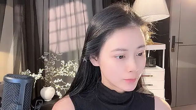 Snapshot of Ocean--Lili chatting on 04-30-26, 02:12 Ocean--Lili online show from 04-30-26, 02:12