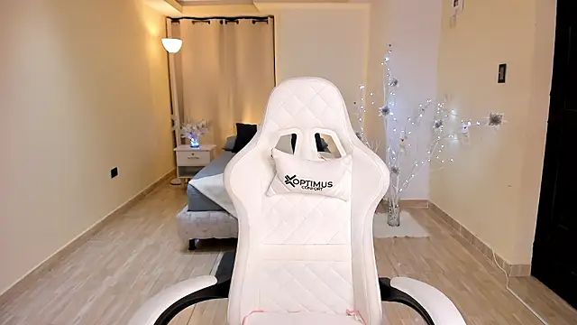 carleee winter online show from 12-06-24, 01:40