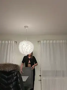 Snapshot of Lebanese-teen chatting on 01-16-25, 12:12 Lebanese-teen online show from 01-16-25, 12:12