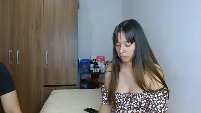 Snapshot of Isaandysex2428 chatting on 06-12-26, 01:48 Isaandysex2428 online show from 06-12-26, 01:48