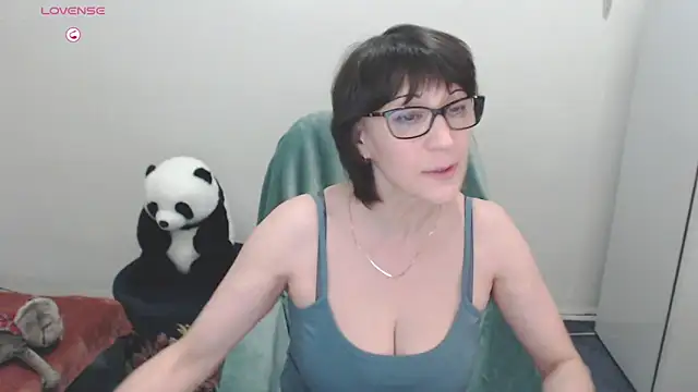 Snapshot of Ammillia chatting on 12-02-24, 12:52 Ammillia online show from 12-02-24, 12:52