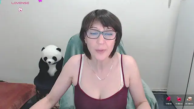 Snapshot of Ammillia chatting on 12-06-24, 04:25 Ammillia online show from 12-06-24, 04:25