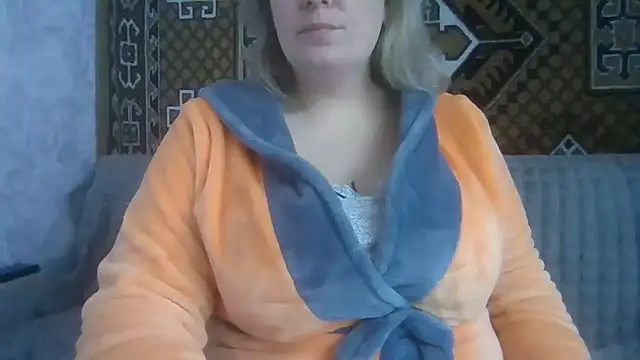 Diana Britt online show from 02-05-26, 01:16