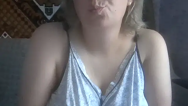 Snapshot of Diana_Britt chatting on 07-18-26, 03:11 Diana Britt online show from 07-18-26, 03:11