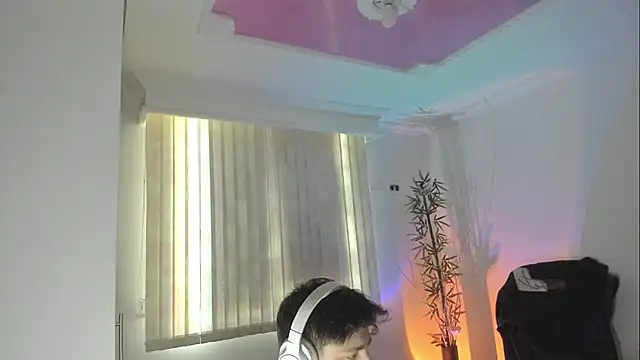 Snapshot of Giordano_Russo chatting on 07-30-26, 04:39 Giordano Russo online show from 07-30-26, 04:39