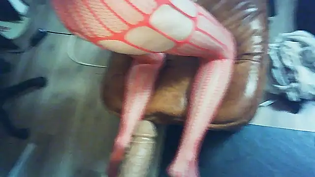 Snapshot of Manulingus chatting on 06-22-26, 09:12 Manulingus online show from 06-22-26, 09:12