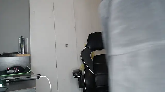 Snapshot of ChrisVacher chatting on 12-04-24, 03:15 ChrisVacher online show from 12-04-24, 03:15