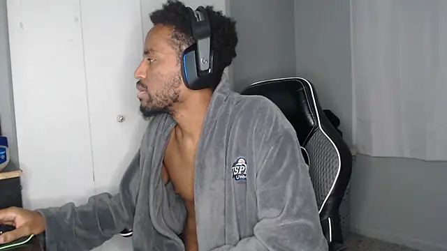 Snapshot of ChrisVacher chatting on 12-04-24, 06:22 ChrisVacher online show from 12-04-24, 06:22