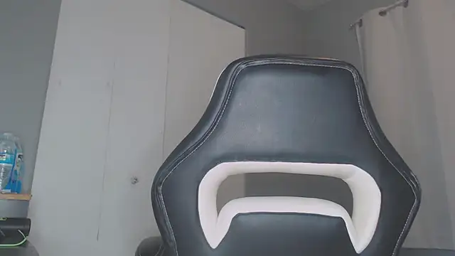 Snapshot of ChrisVacher chatting on 01-03-25, 03:16 ChrisVacher online show from 01-03-25, 03:16