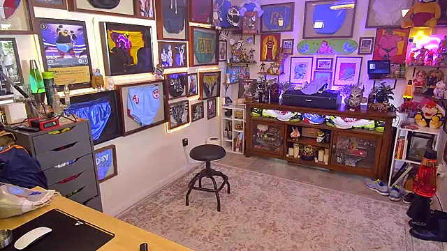 Briefs bud online show from 11-23-25, 07:35