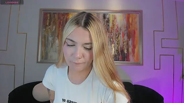 NiaHolland online show from 02-22-26, 11:47