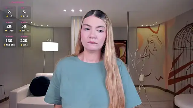 Snapshot of NiaHolland chatting on 05-05-26, 07:22 NiaHolland online show from 05-05-26, 07:22