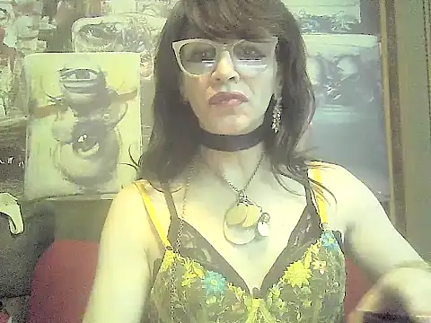 Snapshot of TheBlackWtch chatting on 06-26-26, 05:28 TheBlackWtch online show from 06-26-26, 05:28