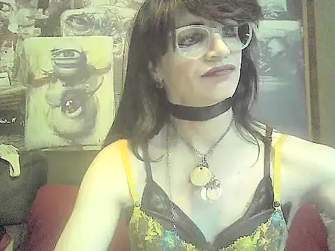 Snapshot of TheBlackWtch chatting on 06-27-26, 05:56 TheBlackWtch online show from 06-27-26, 05:56