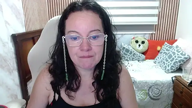 Snapshot of Sonialorens_ chatting on 05-05-26, 05:32 Sonialorens online show from 05-05-26, 05:32