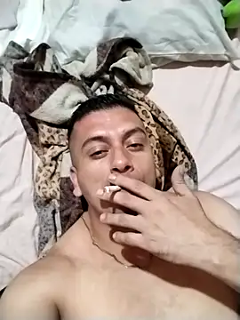 Snapshot of starplss chatting on 10-26-25, 07:58 starplss online show from 10-26-25, 07:58