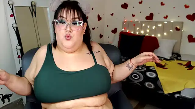 Snapshot of GiannaMorrys chatting on 06-25-26, 03:50 GiannaMorrys online show from 06-25-26, 03:50