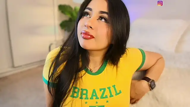 Queen liana online show from 02-19-26, 07:04